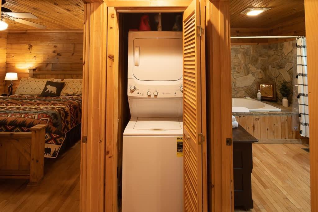 Cozy 'Grey Fox' Cabin Between Boone & Blowing Rock Luaran gambar