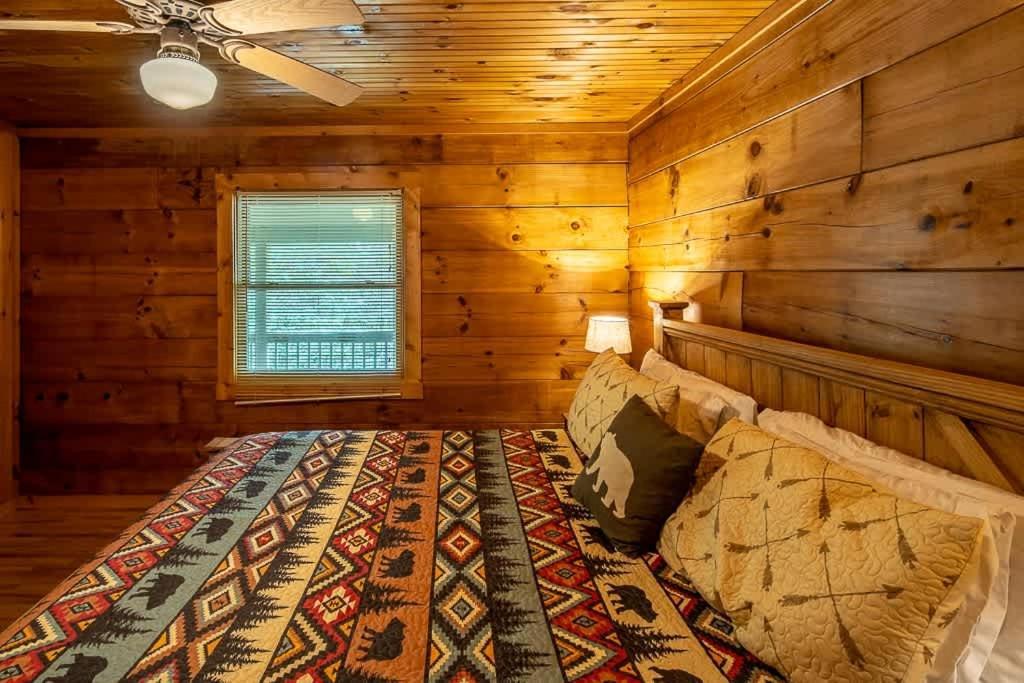 Cozy 'Grey Fox' Cabin Between Boone & Blowing Rock Luaran gambar