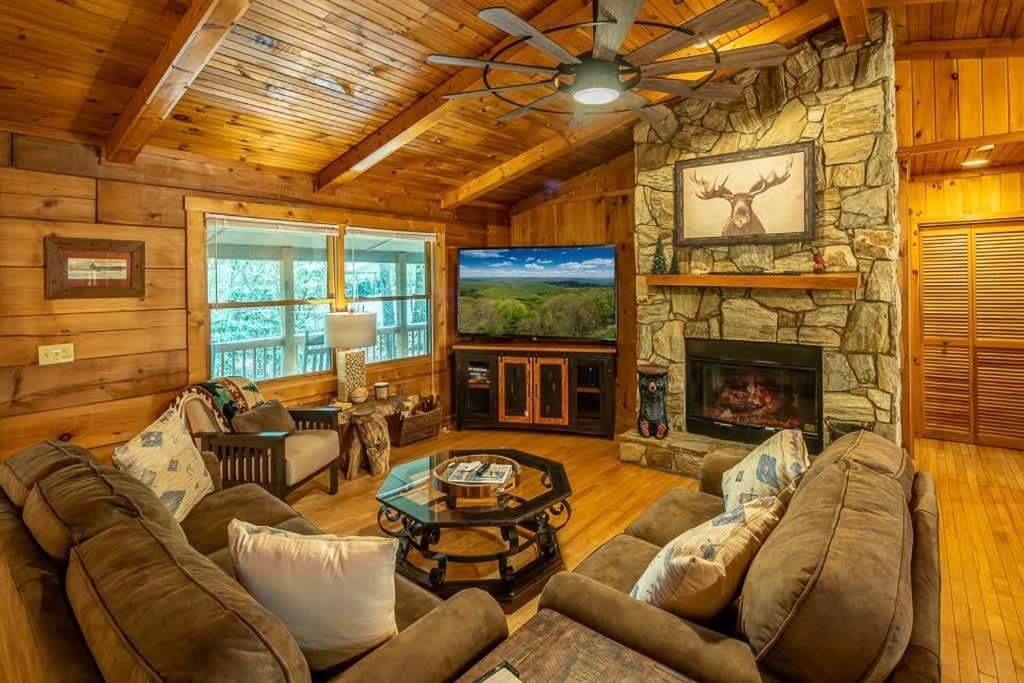 Cozy 'Grey Fox' Cabin Between Boone & Blowing Rock Luaran gambar