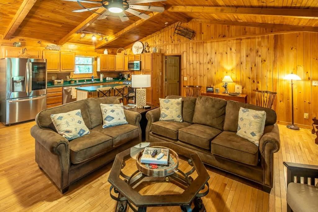 Cozy 'Grey Fox' Cabin Between Boone & Blowing Rock Luaran gambar