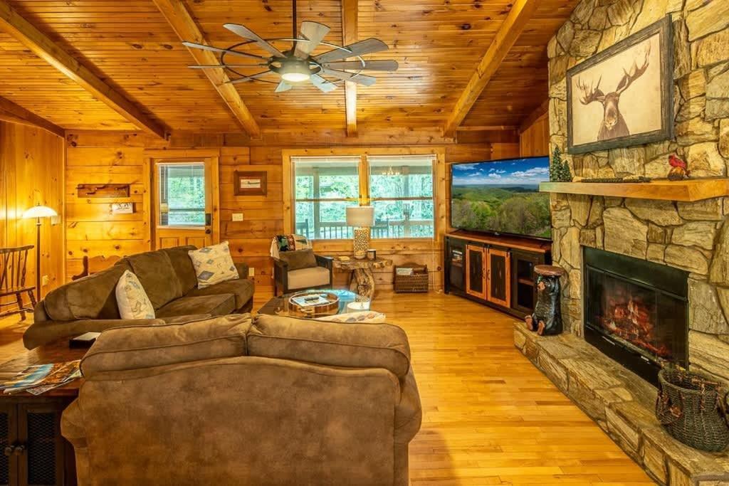 Cozy 'Grey Fox' Cabin Between Boone & Blowing Rock Luaran gambar